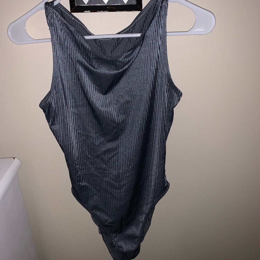 blueish gray bodysuit 🪐